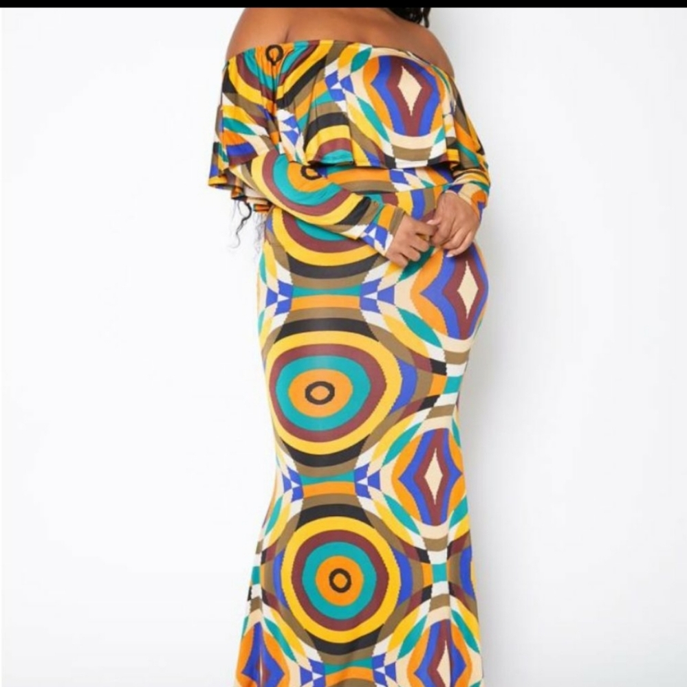 Off Shoulder Ruffled Retro Maxi Dress